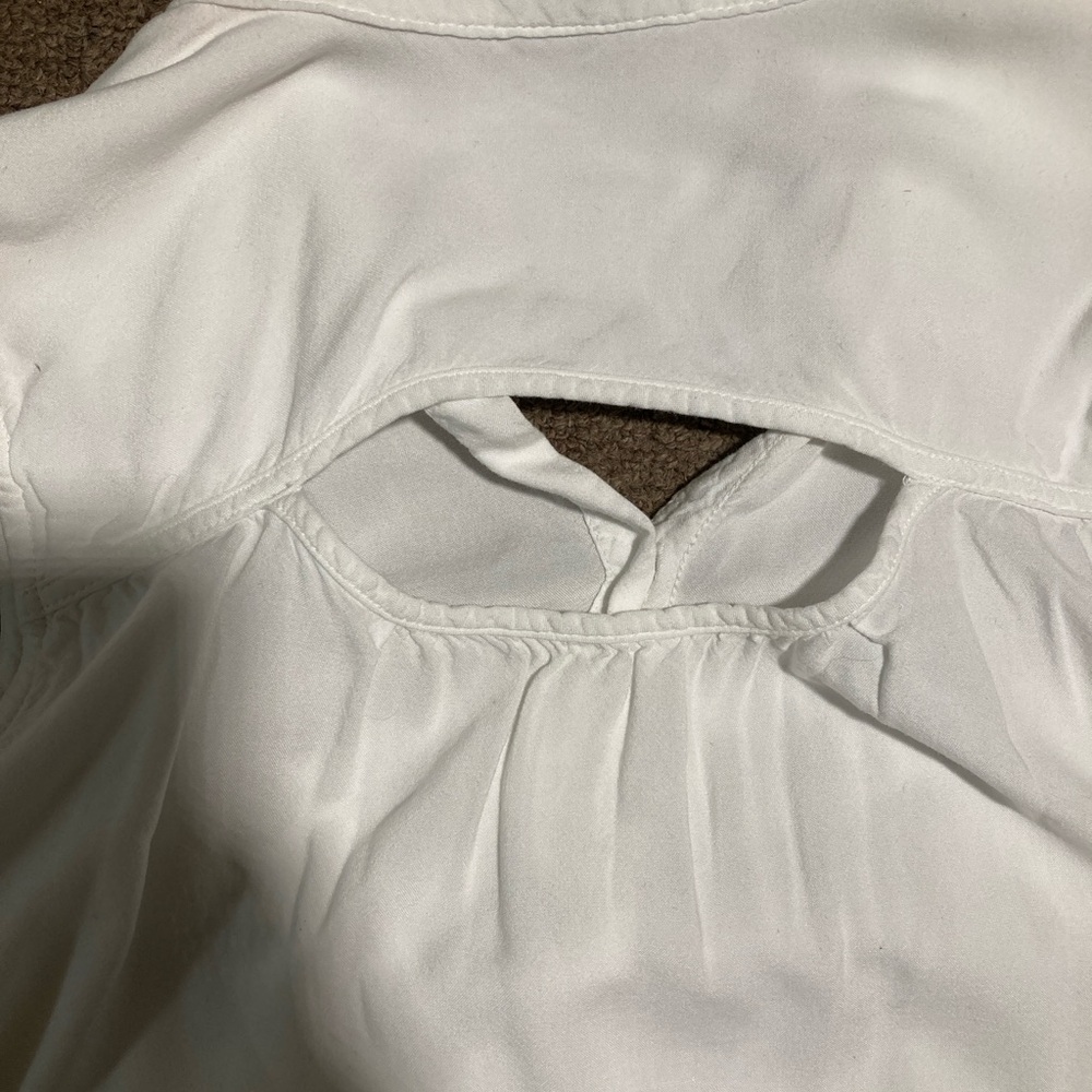 a.n.a White and Blue Sleeveless Button Down Shirt - Picture 7 of 9
